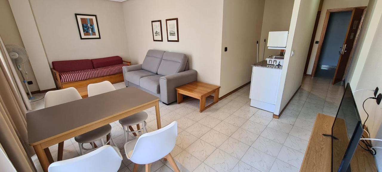 Apartamentos Laredo-Playa Esterno foto