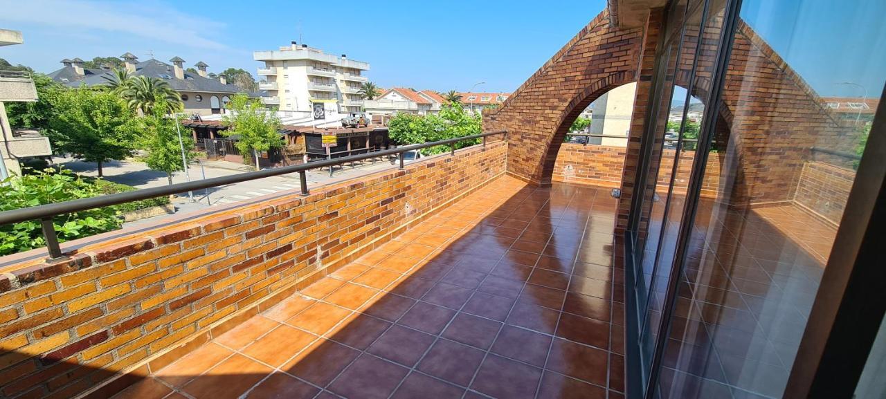 Apartamentos Laredo-Playa Esterno foto
